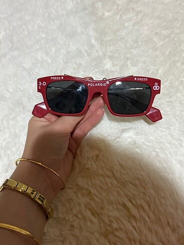 Polaroid güneş gözlüğü