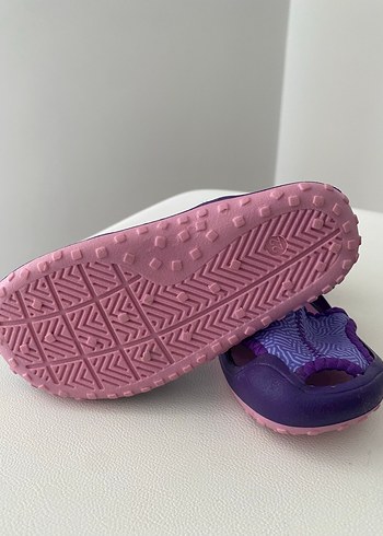 22 Beden Kız Çocuk Mor Velcro Sandalet