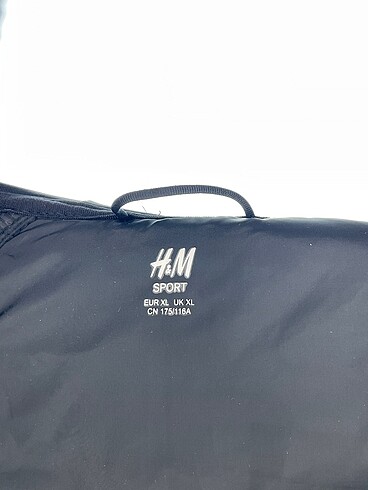 xl Beden siyah Renk H&M Spor Dış Giyim %70 İndirimli.