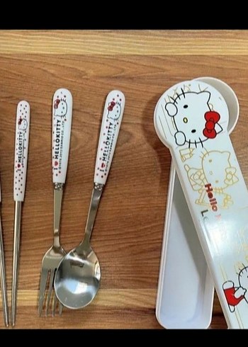 Hello Kitty Hello Kitty Desenli Çatal Kaşık Seti