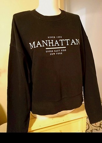 36 Beden siyah Renk Manhattan Baskılı Bershka Kadın Sweatshirt