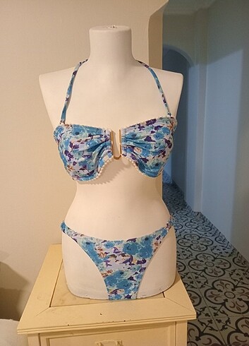Sexy bikini
