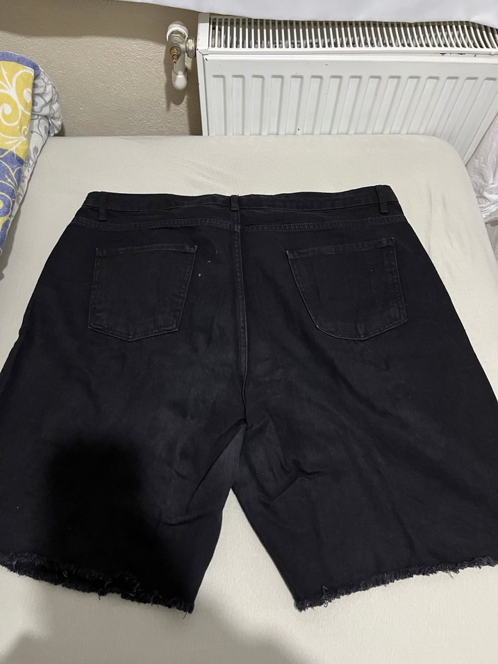 Siyah Mini Kadın Denim Şort - Görsel 4