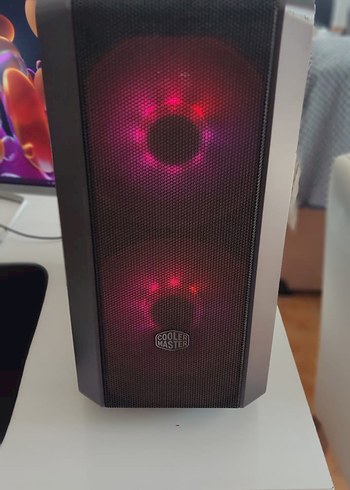 Kırmızı Cooler Master Masaüstü Bilgisayar