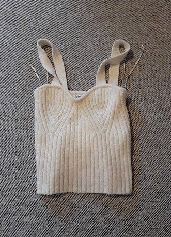 Bershka bustiyer 