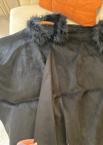 Kürk Detaylı Siyah Kadın Panço - Görsel 3