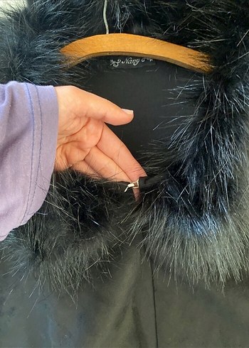 Kürk Detaylı Siyah Kadın Panço - Görsel 5