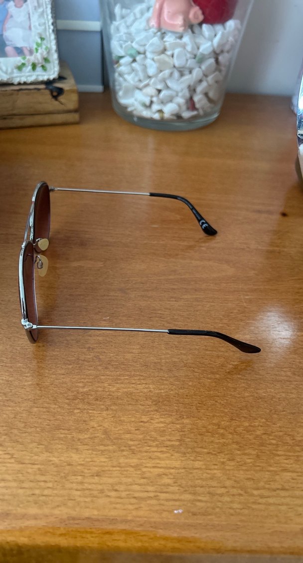 Bej Tüylü Klasik Kadın Güneş Gözlüğü - Görsel 2