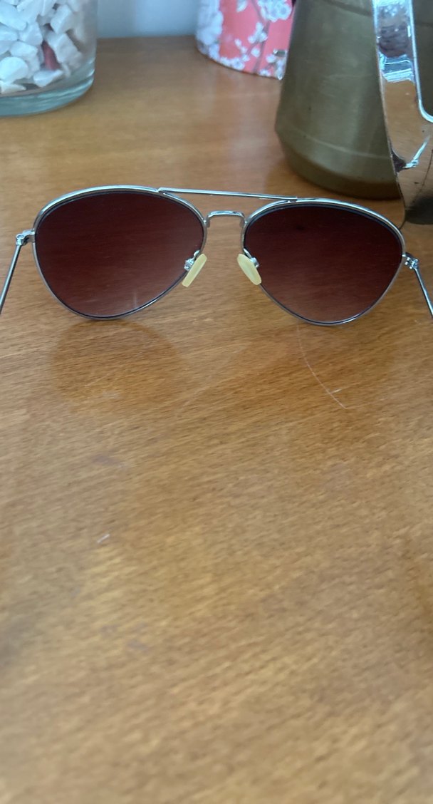 Bej Tüylü Klasik Kadın Güneş Gözlüğü - Görsel 4