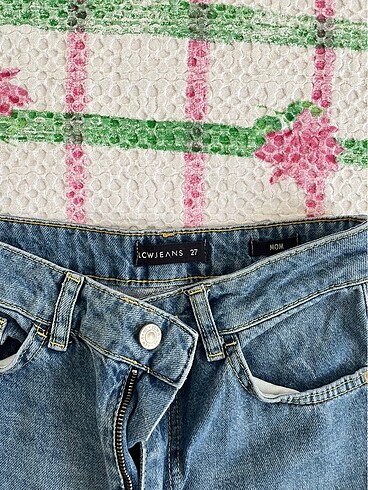 27 Beden Lc Waikiki mom jean