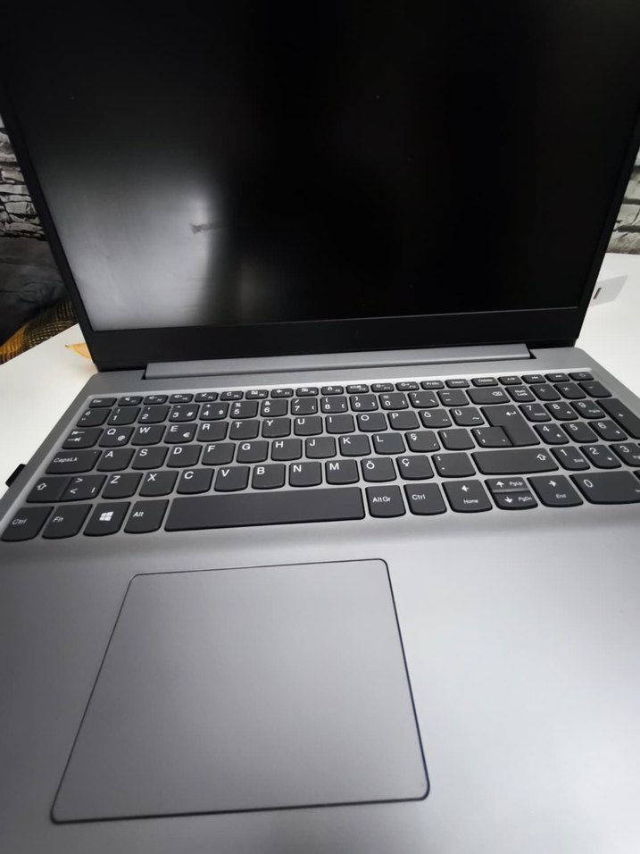 Lenovo dizüstü bilgisayar - Görsel 4