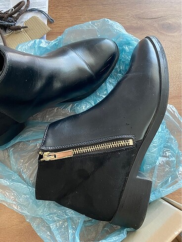 38 Beden Stradivarius kadın bot ( sıfırdan farksızdır) arkası süet