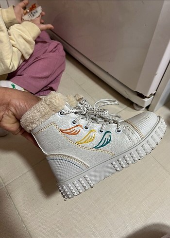 Çocuk kız bot - Görsel 2