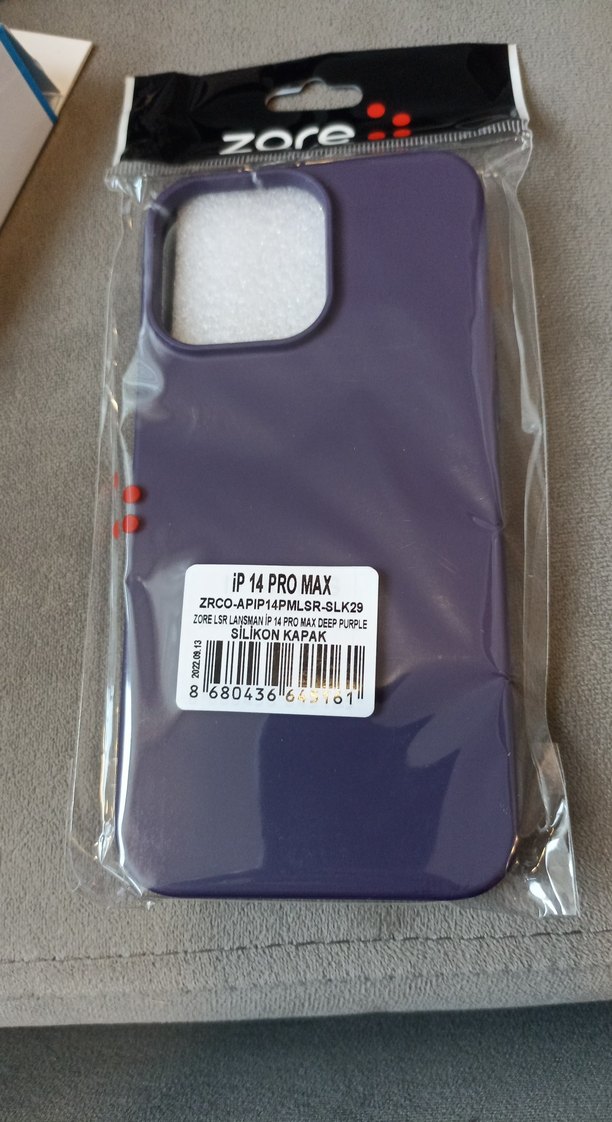 Mor Fermuarlı Silikon iPhone 14 Pro Max Kılıf - Görsel 2