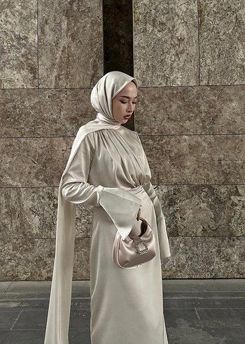 Betül Saday Sofia Abiye - Görsel 7