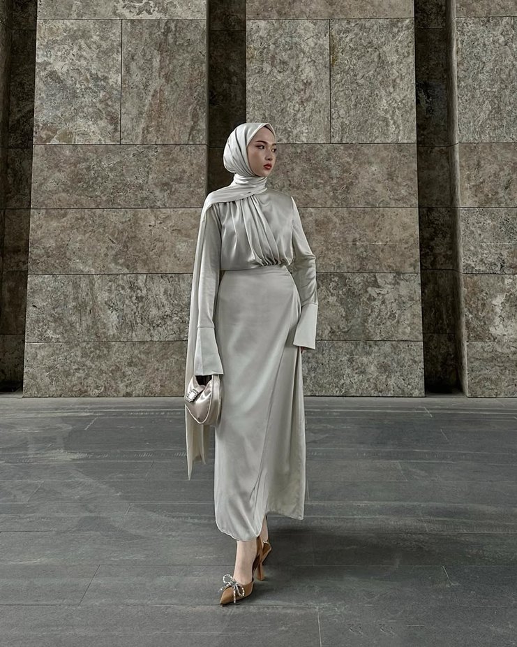 Betül Saday Sofia Abiye - Görsel 3