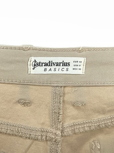 40 Beden çeşitli Renk Stradivarius Mini Şort %70 İndirimli.
