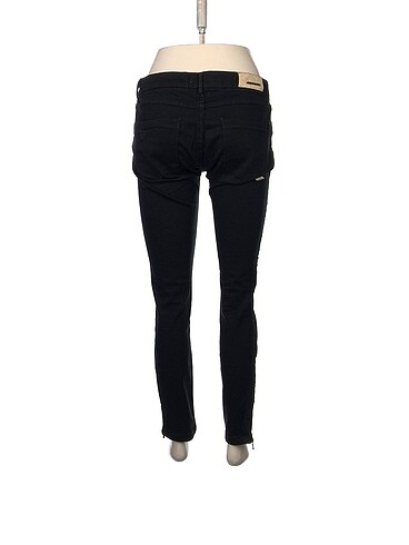 40 Beden Stradivarius Jean / Kot %70 İndirimli.