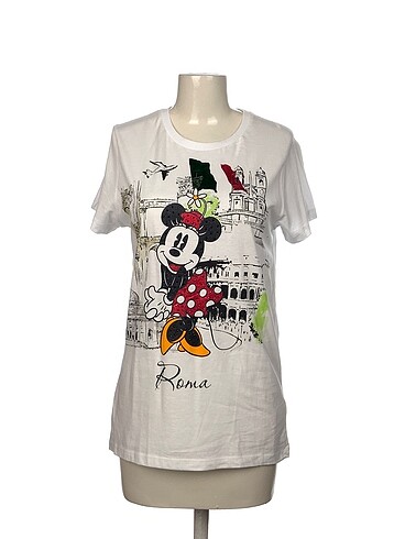 Diğer T-shirt %70 İndirimli.