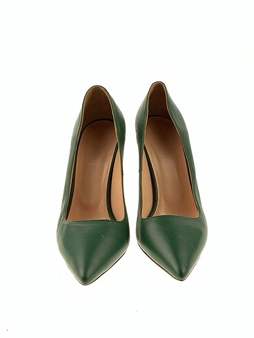 38 Beden inci Stiletto %70 İndirimli.