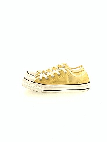 Converse Spor Ayakkabı %70 İndirimli.