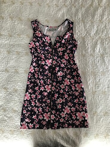 Zara kadın çiçekli elbise