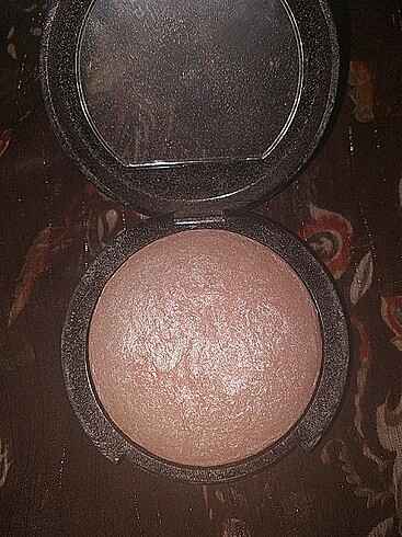 Beden Renk Farmasi Terracotta Highlighter