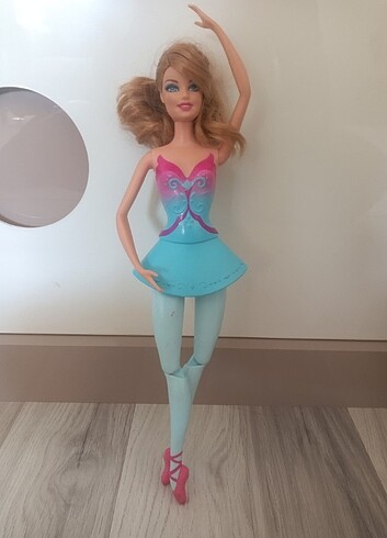 Barbie Balerin Bebek (Barbie Pembe Ayakkabılar Giselle Bebeği) 