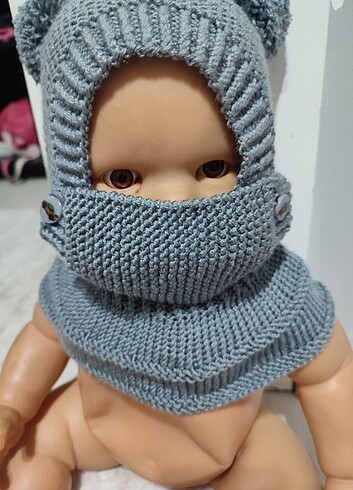 Boyunluklu bere şapka 