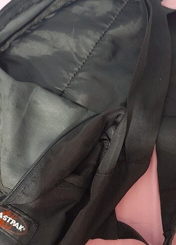  Beden siyah Renk Eastpak sırt çantası