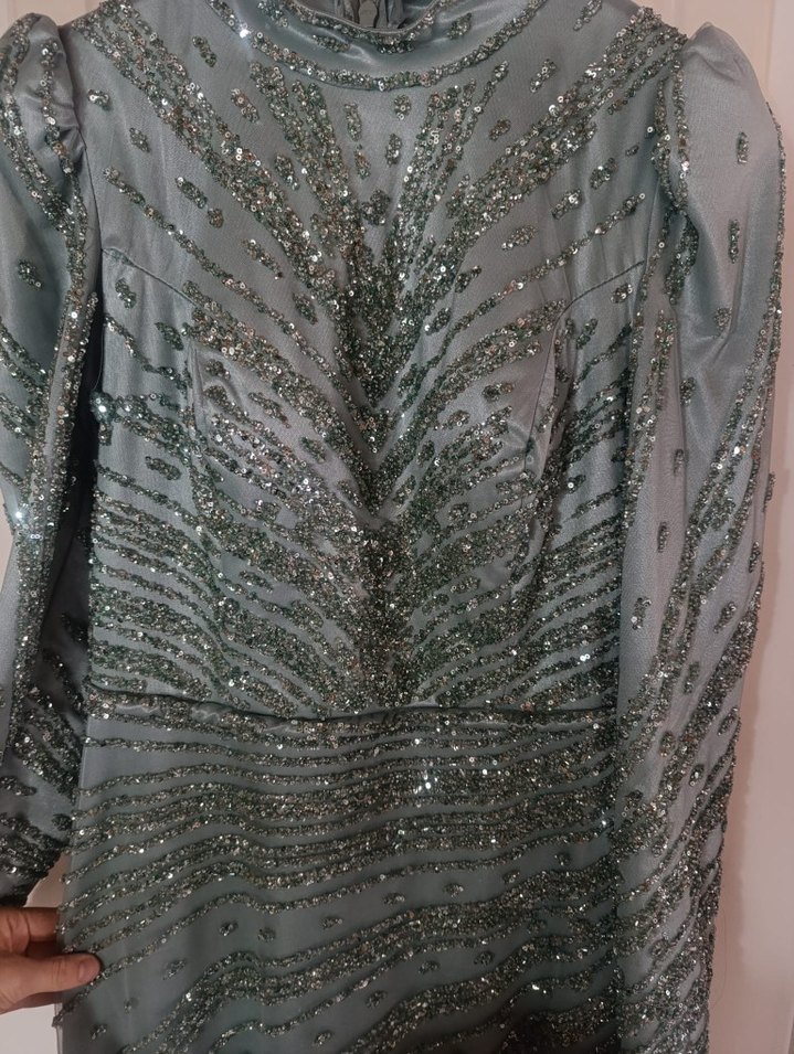 şu yeşili taşlı tesettür abiye - Görsel 4