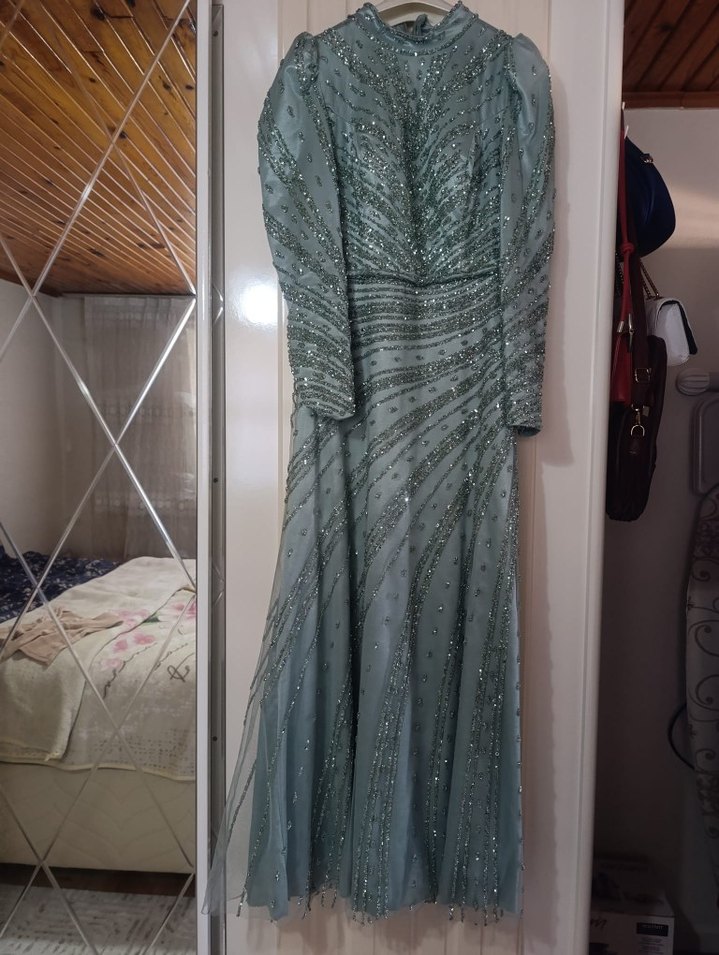 şu yeşili taşlı tesettür abiye - Görsel 2