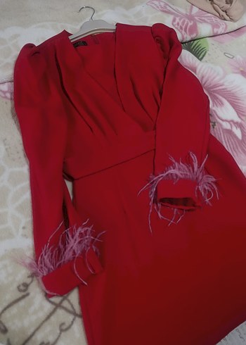 Klasik Kırmızı Uzun V Yaka Elbise - Görsel 2