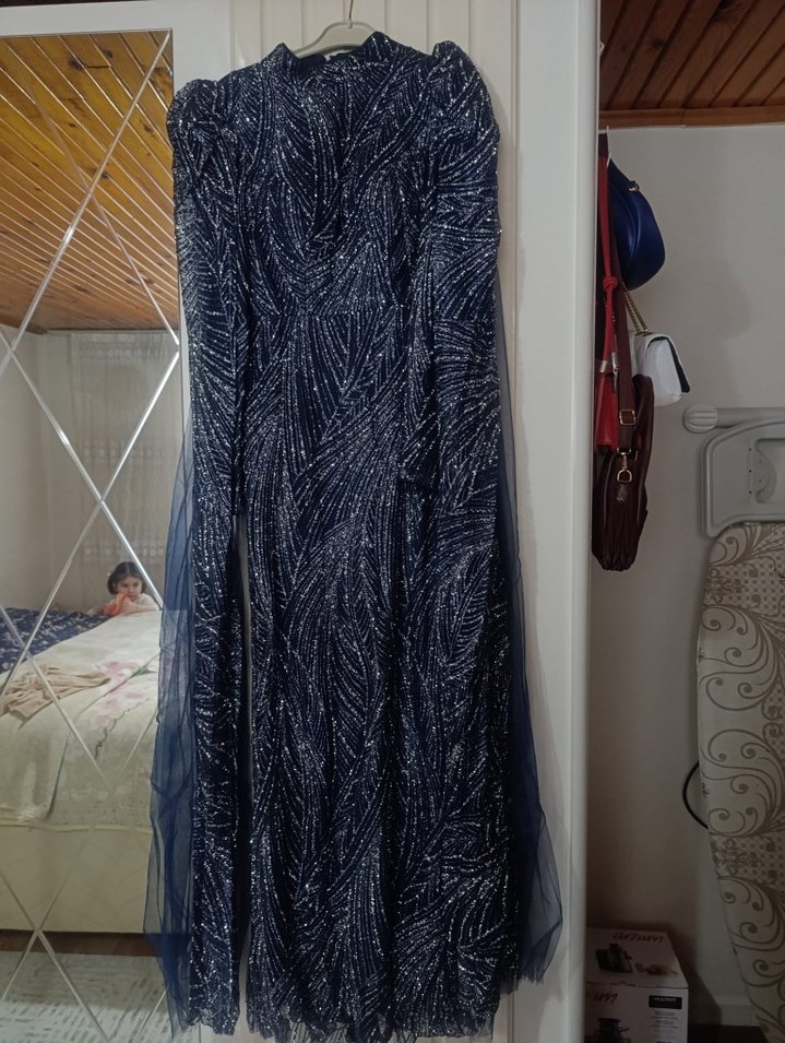 Uzun Lacivert Drapeli Kadın Abiye Elbise - Görsel 2