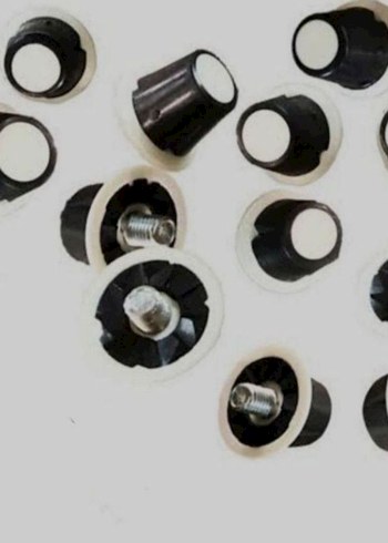 STRIKER KRAMPON VİDASI PLASTİK UÇLU - Görsel 3