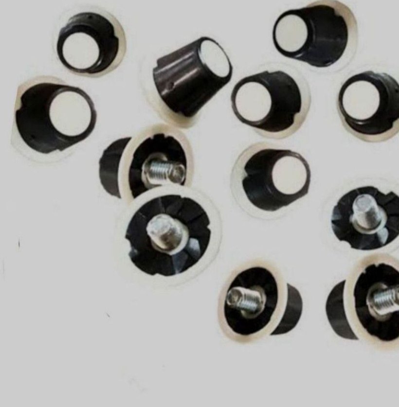 STRIKER KRAMPON VİDASI PLASTİK UÇLU - Görsel 3