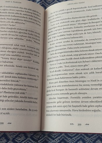 Hırsızların Yemini - Mary E. Pearson - Görsel 4