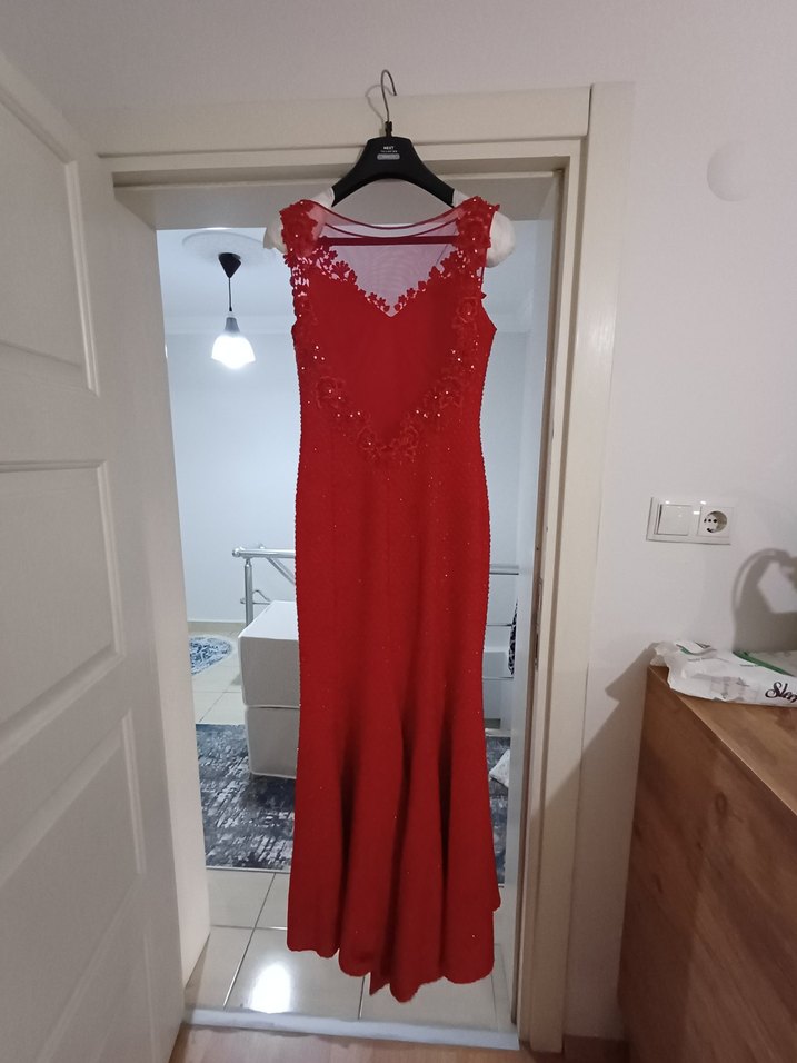 Klasik Kırmızı Uzun Abiye Elbise - Görsel 2