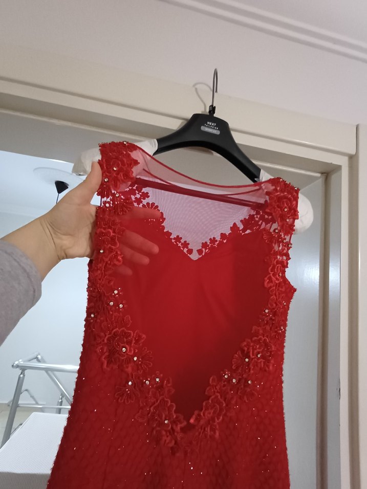 Klasik Kırmızı Uzun Abiye Elbise - Görsel 3