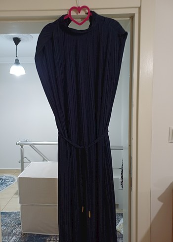 Piliseli lacivert Uzun Kolsuz Elbise - Görsel 2