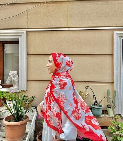 Flowers çiçek desen şal