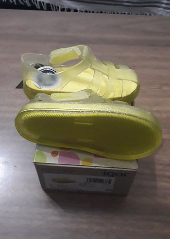 24 Beden sarı Renk Igor Star Glitter Sarı Kız Çocuk Sandalet