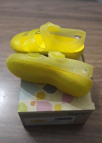 Igor Bondi Kız Çocuk Sarı Sandalet - Görsel 4