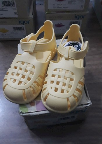 Igor Tobby Solid Unisex Çocuk Sandalet