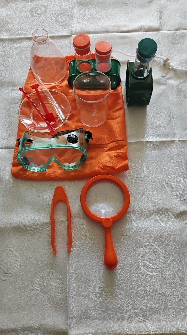 Turuncu Bilim Deney Seti ve Güvenlik Gözlüğü - Görsel 3