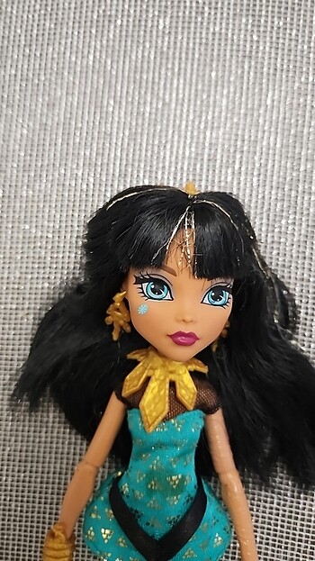 Monster High Monster High Cleo Yeniden farkı yok