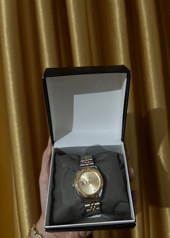 Parlak Altın Taşlı  Modern  kadın Saati - Görsel 7