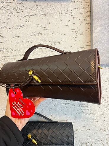 Beden Bottega Veneta Andiamo Clutch