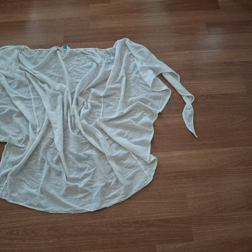 Beyaz pareo - Görsel 3