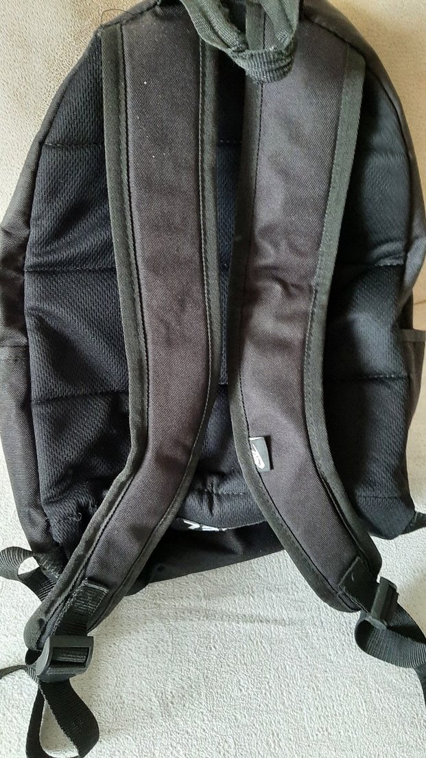 Siyah Nike Okul Çantası - Görsel 3